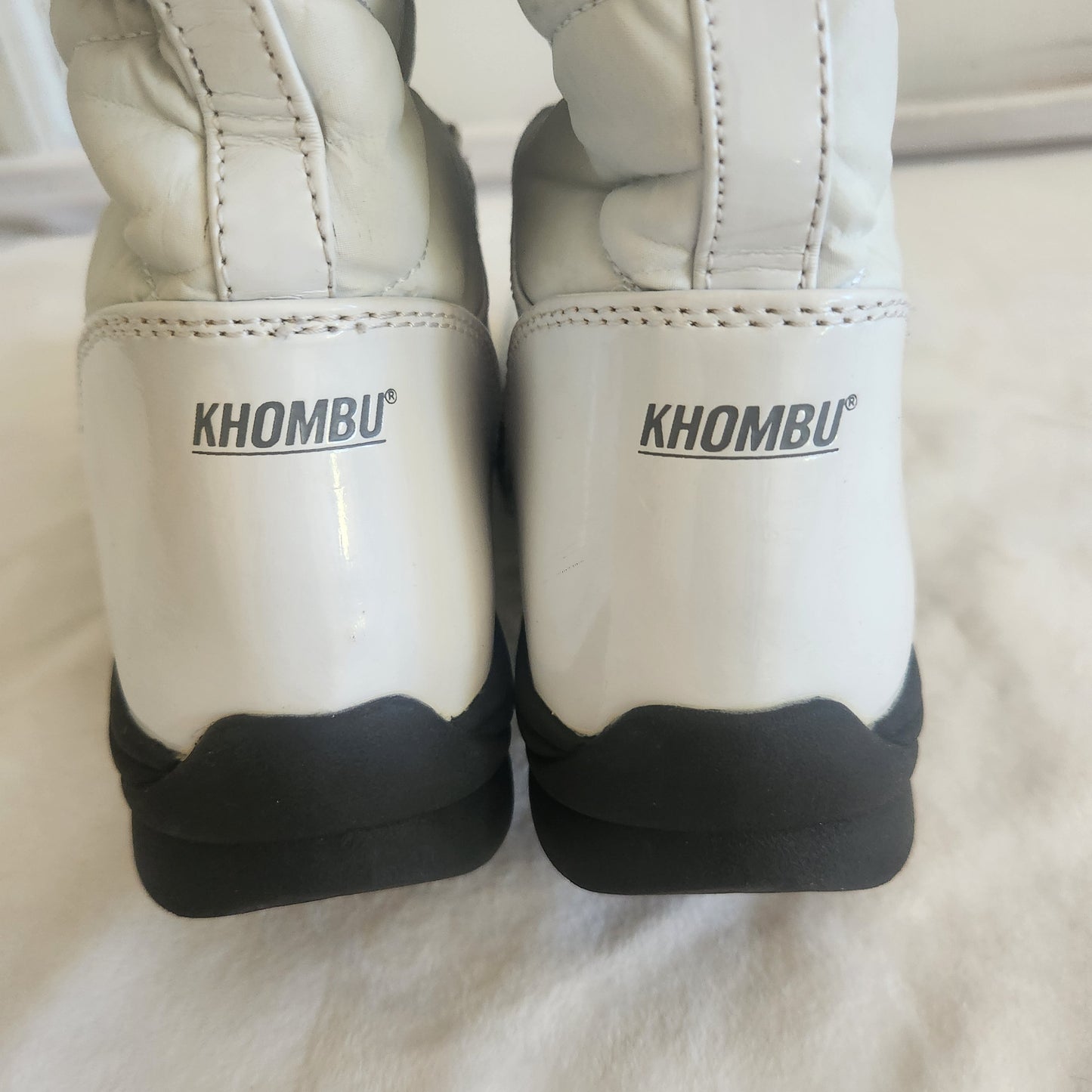 #142 Khombu Size 4Y Kimmie Girls Snow boots