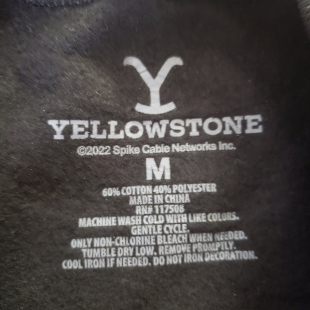 #142 NWT Yellowstone Dutton Ranch Women's Med Cropped Sweatshirt