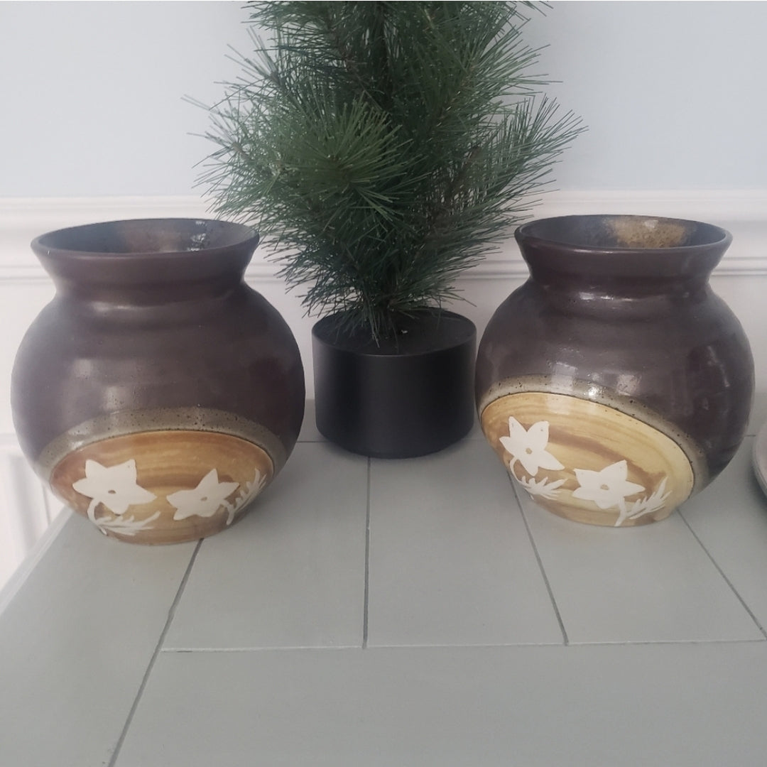 #142 Decorative Floral Clay Pottery Set of 2 Pots Vases