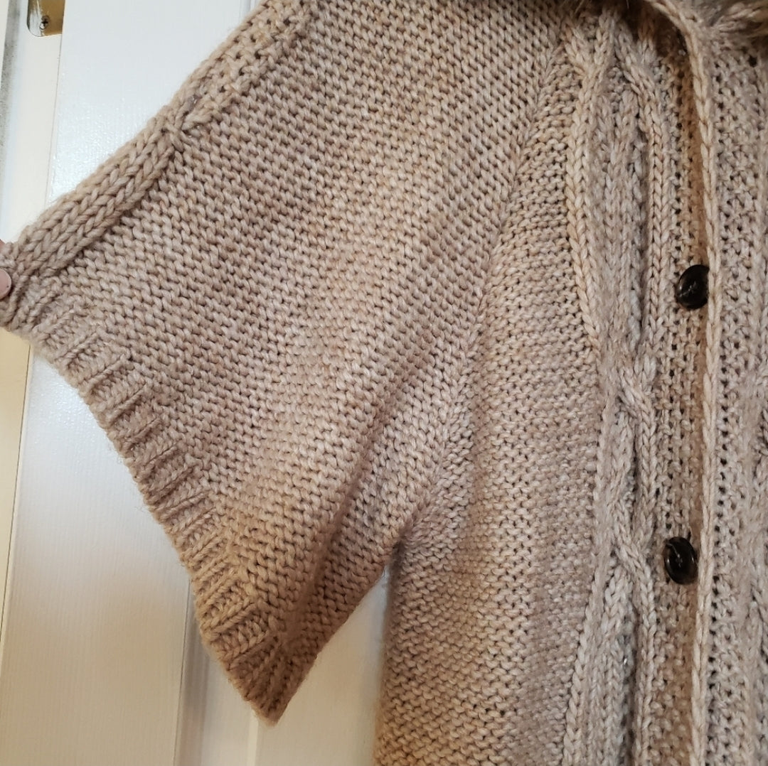 #142 Ann Taylor Loft Med Faux Fur Trim Cardigan Sweater