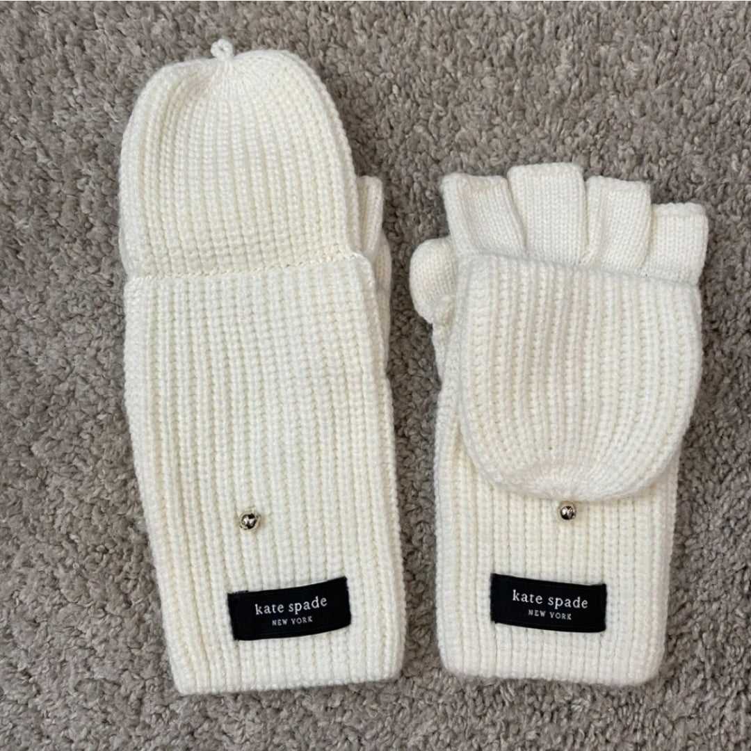 #142 NWT Kate Spade New York Logo Pop-Top Knit Gloves