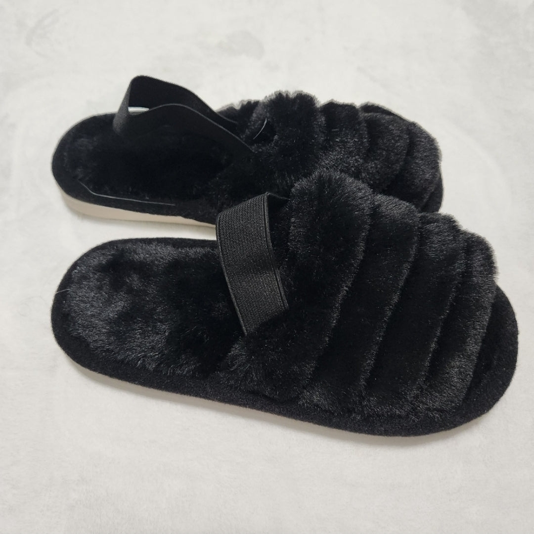 REDUCED #142 NWOT Amazon Kids Sz 13 Fluffy Slippers Open Toe Slippers