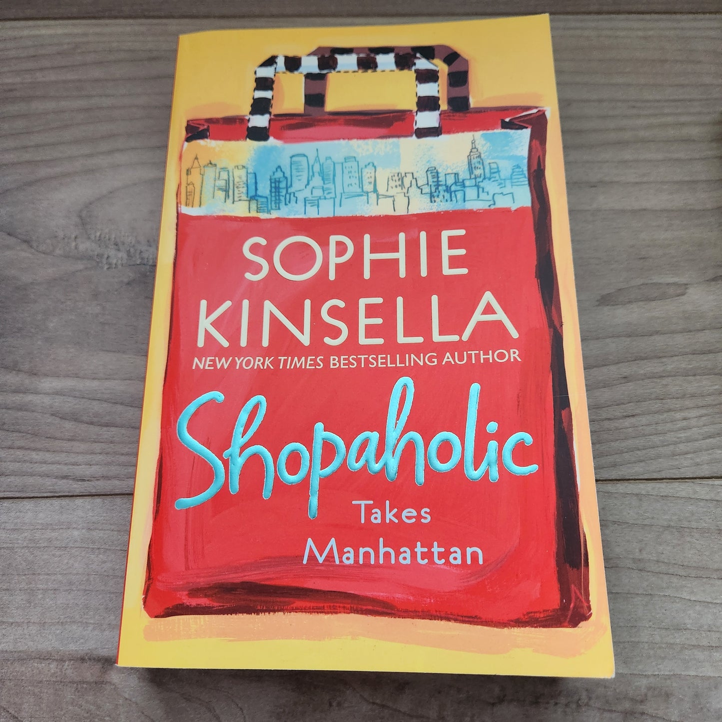 #142 Lot of 3 Sophie Kinsella Novels Books Paperbacks Confessions of a Shopaholic Series