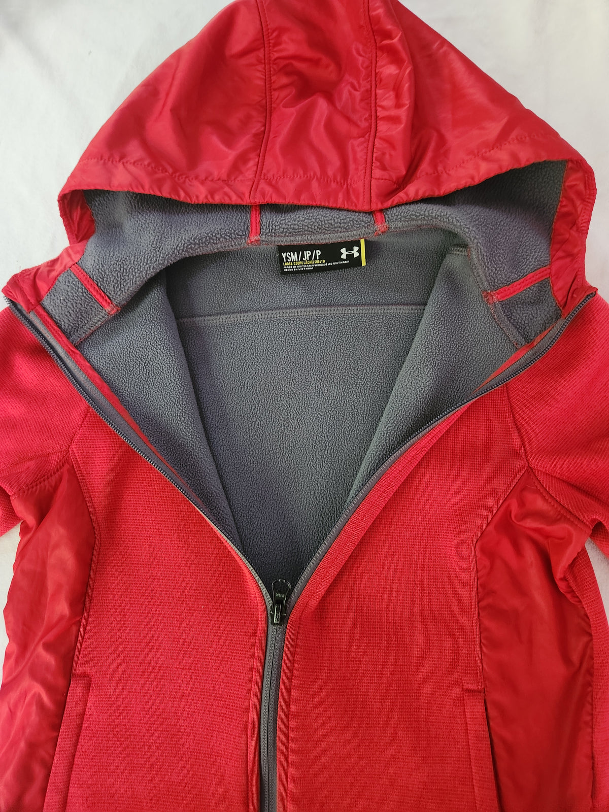#167 Under Armour Storm YS Small Kids Red Hooded Zip-Up Jacket
