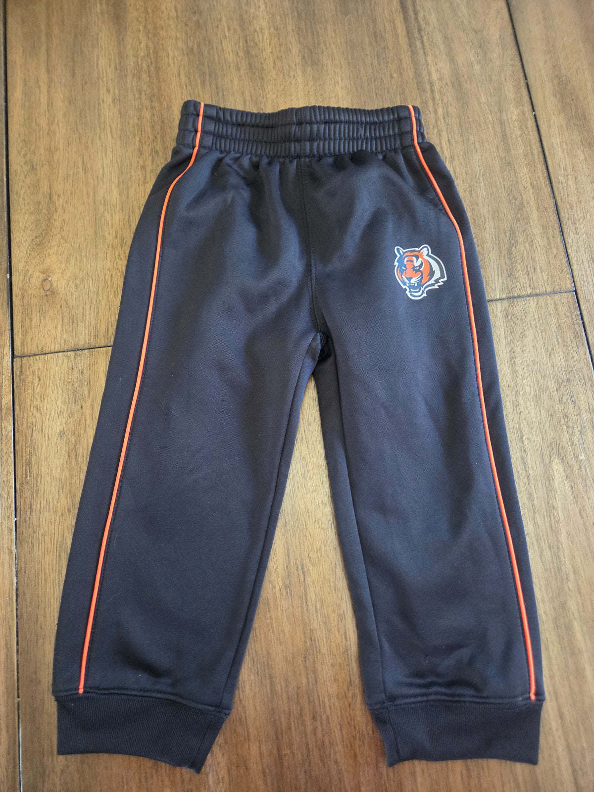 seller 188 boys 2T nike top and bengals pants