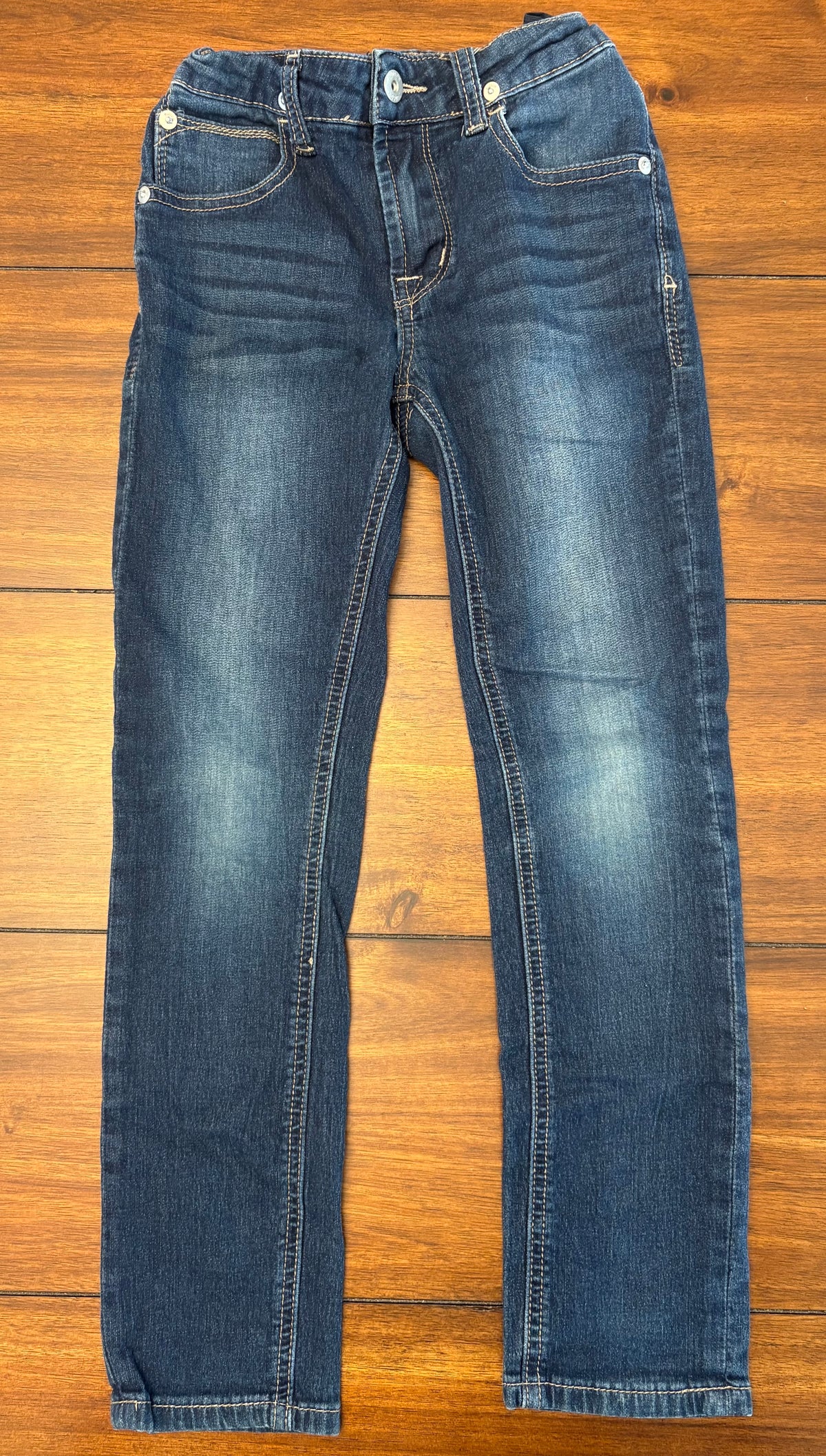 #197 Hudson Boys Size 7 Dark Wash Distressed Jeans