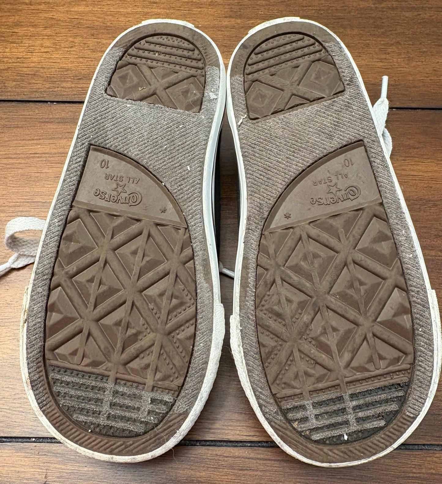 Seller #210 Converse Boys Size 10 Black All Star Chuck Taylor Canvas High Top Sneakers