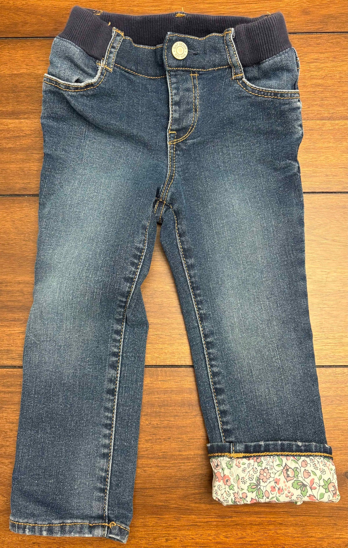 #197 Gap Girls Size 3 Medium Wash Straight Lined Jeans
