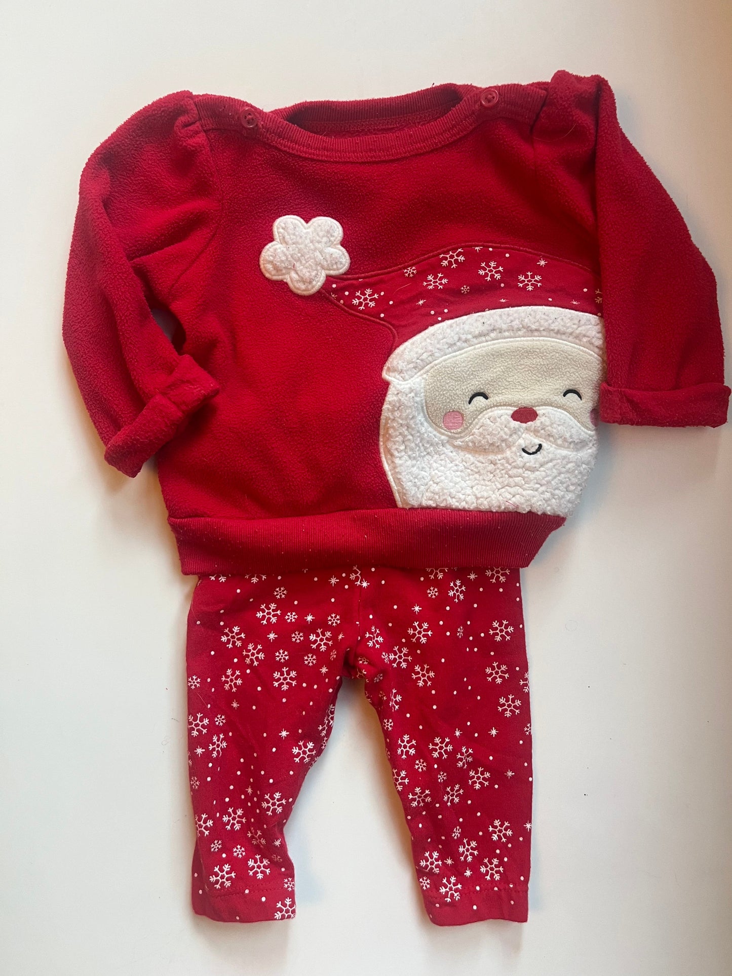 11/3 PRICE REDUCED Seller #20 3 mo Santa outfit