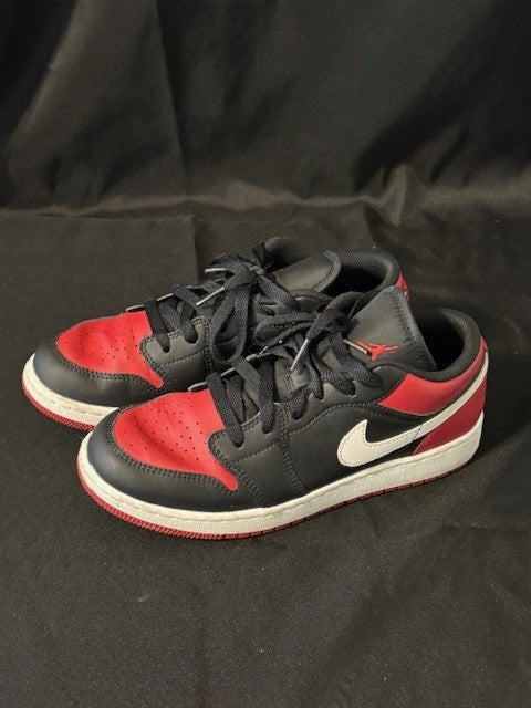 REDUCED #141 Nike Air Jordan 1 Low GS Bred Toe Black Gym Red White Retro 6.5Y JS
