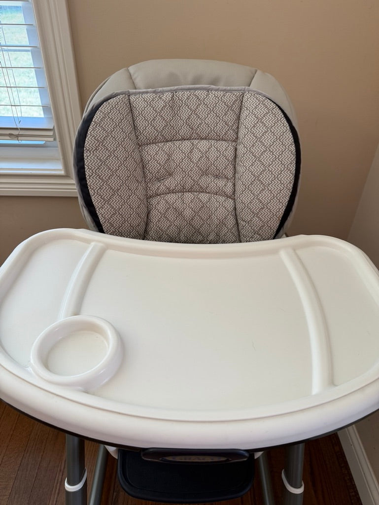 179 "Reduced" Graco Blossom 6 in 1 Convertible High Chair, Infant Highchair, Toddlers Booster