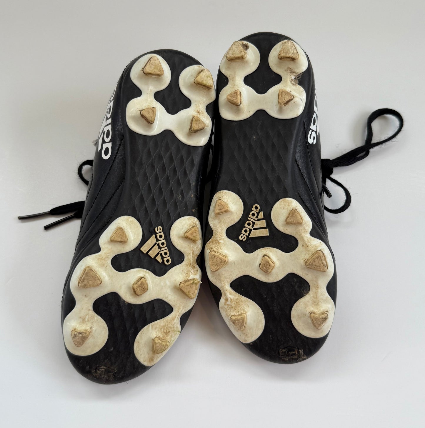 #153 Adidas Soccer Cleats Size 12