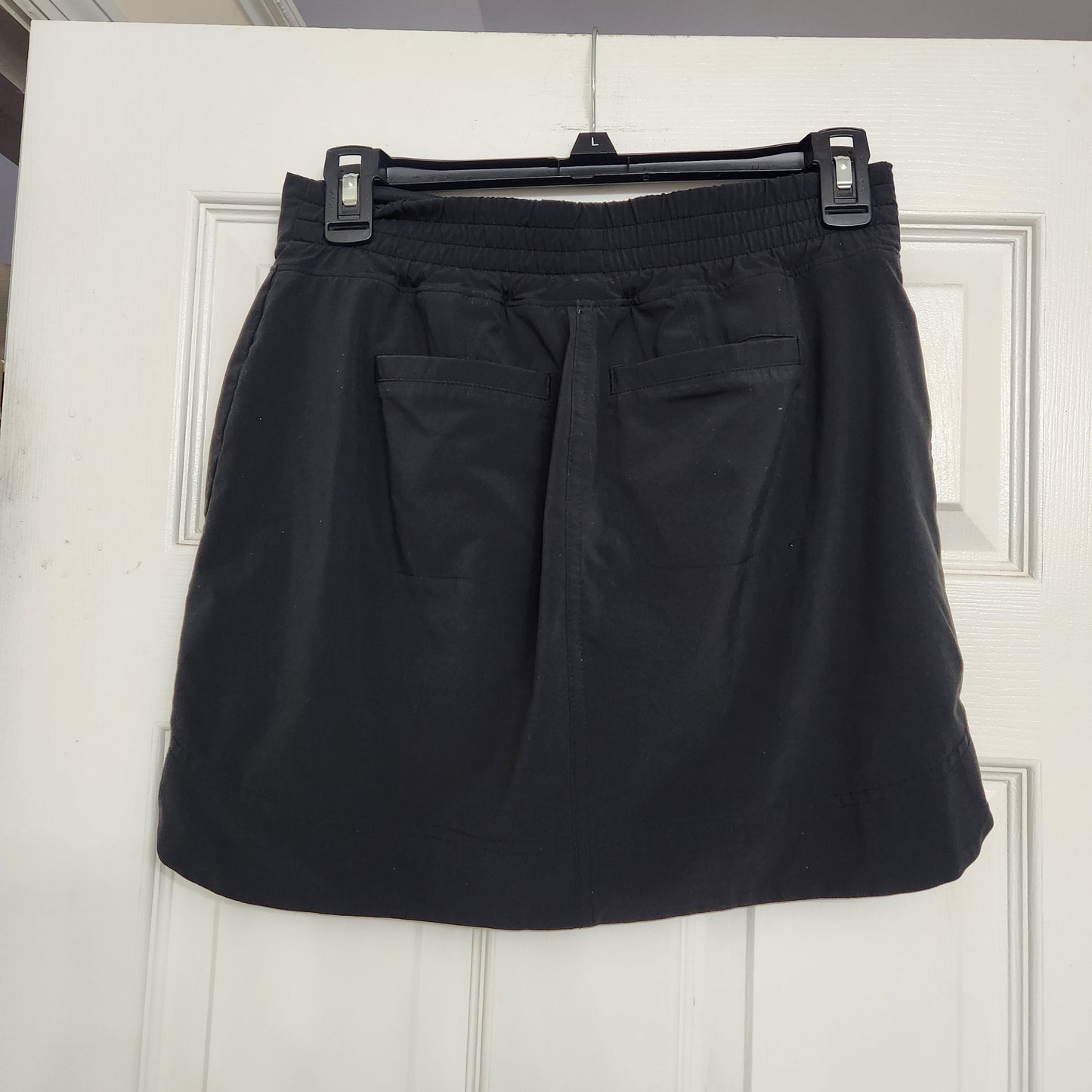 #142 Athleta Chelsea Size 2 Black Cargo Skort Skirt