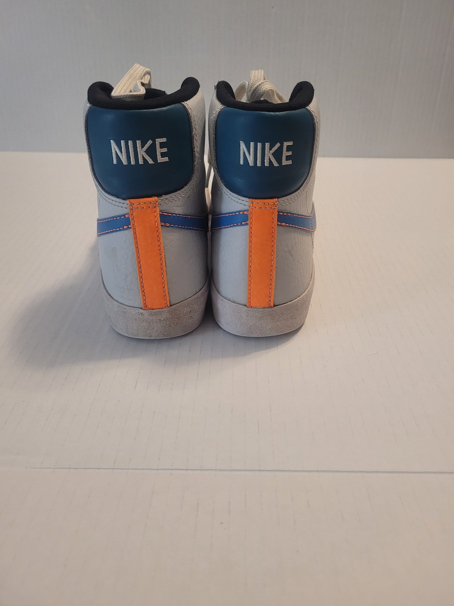 #109 Boys Nike Blazer High Tops Size 5.5Y