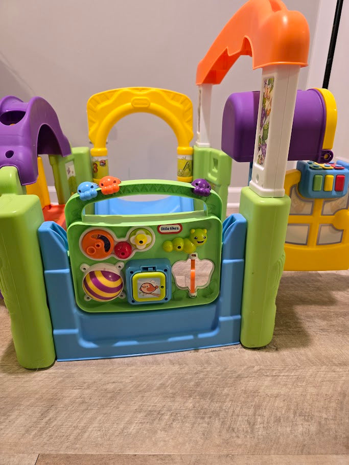 #131 Little Tikes Activity Garden