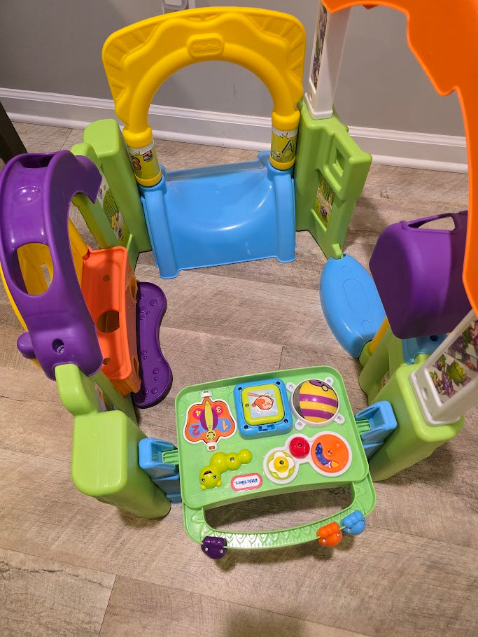 #131 Little Tikes Activity Garden