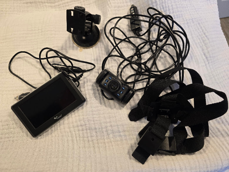 #131 REDUCED Yada baby backseat camera set
