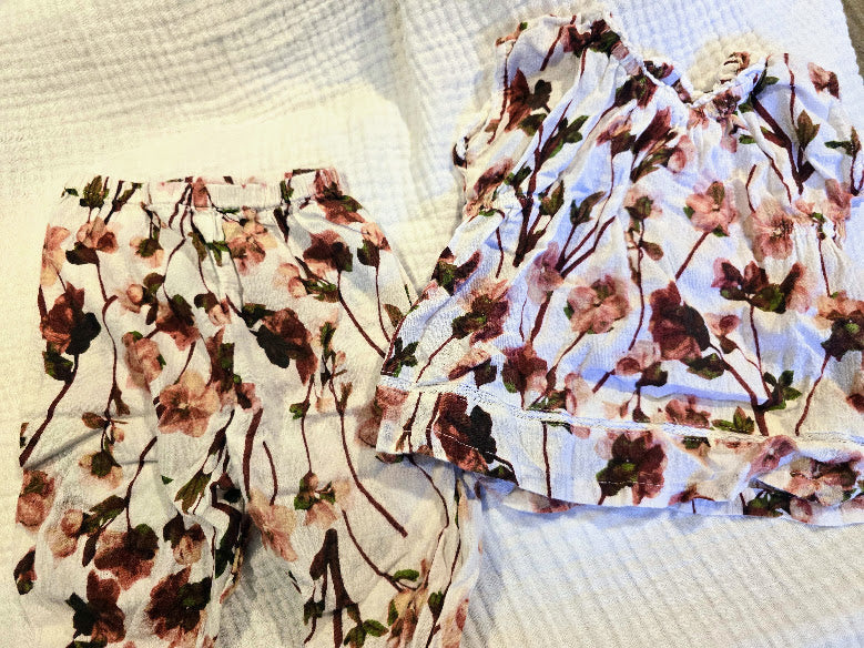 #131 Victoria Beckham for Target 2 piece girls gauzy set size 9M