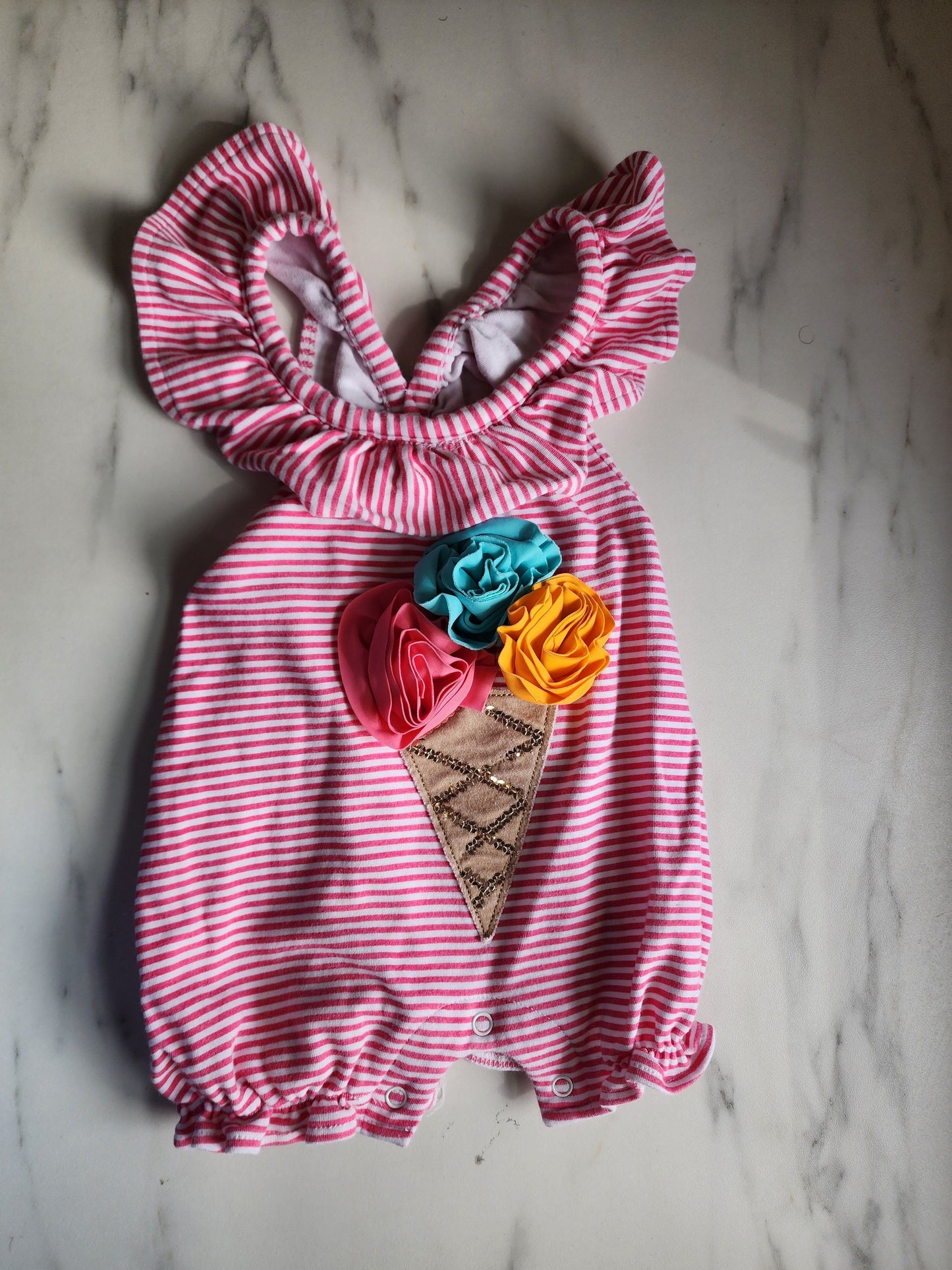 #178 Mudpie romper baby girl size 6-9 months