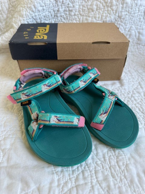 REDUCED!! Seller 76 Girls Hurricane XLT Teva Sandals in Unicorn Waterfall, size 11