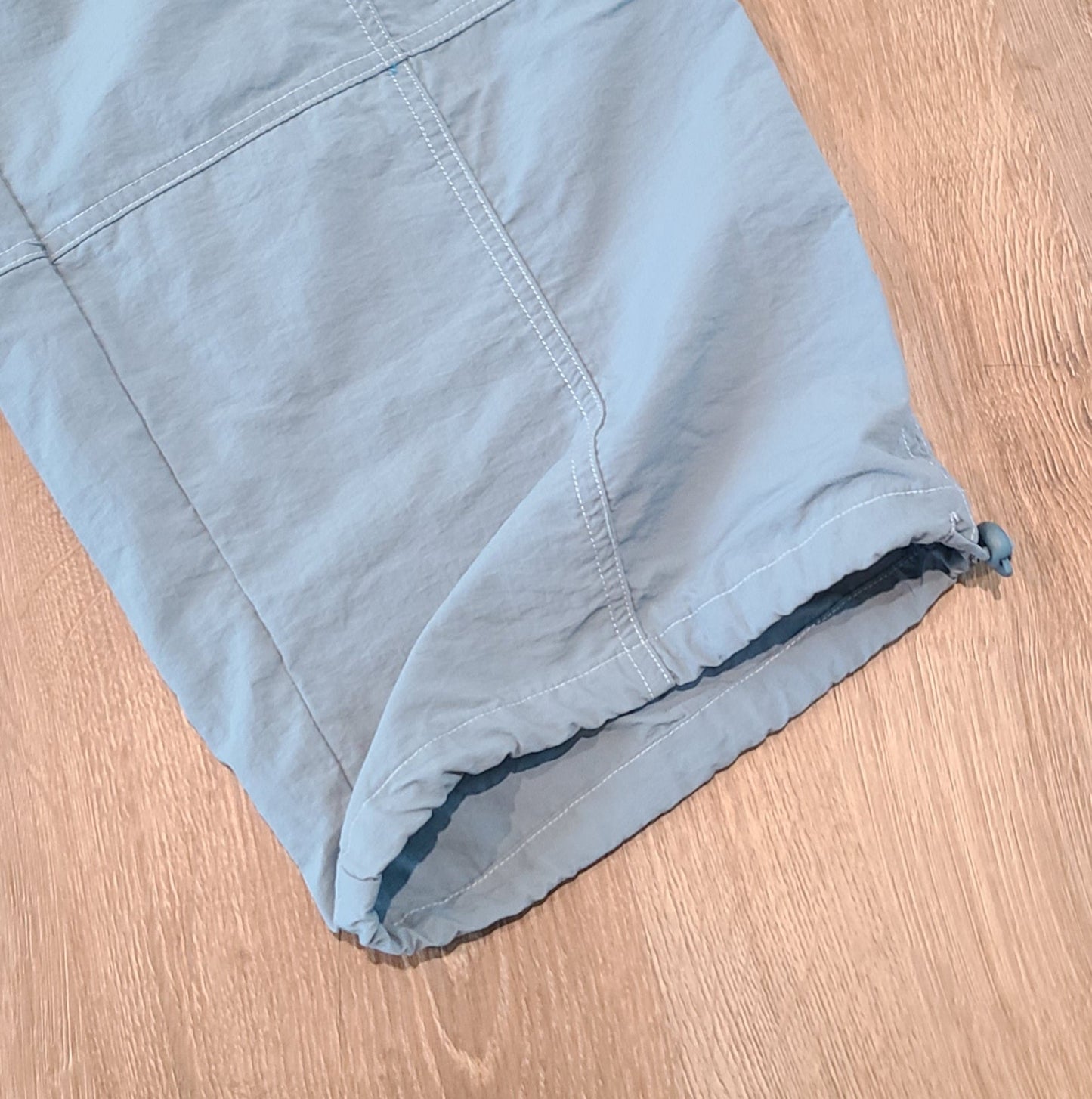 #188 Women's Size S Sky Joggers