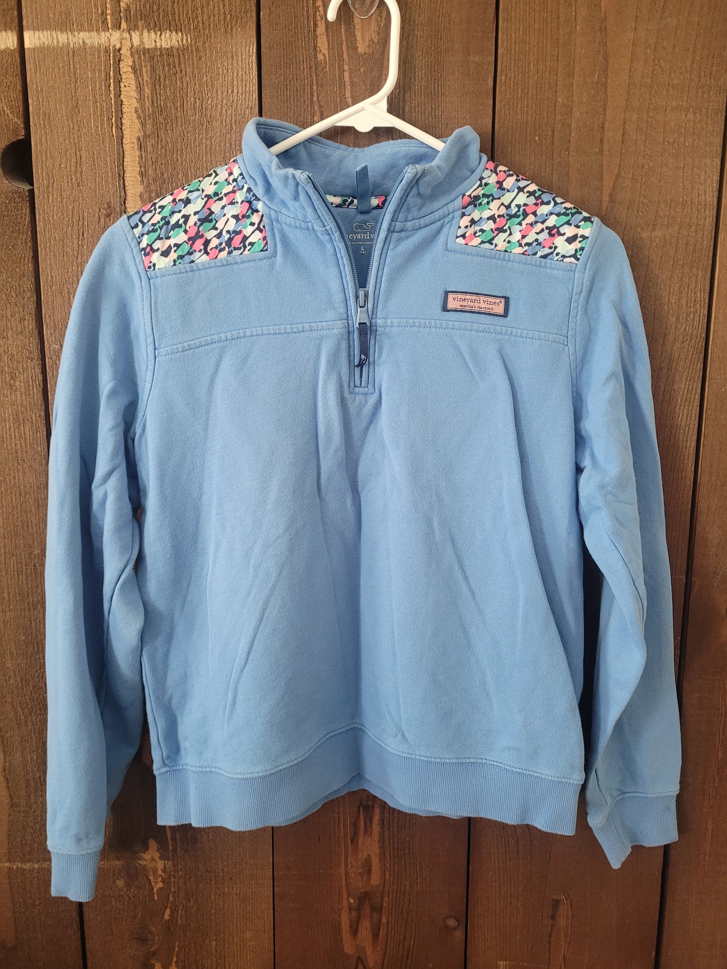 #109 Vineyard Vines Whale Print Quarter-Zip Pullover Girl's Size L (14)