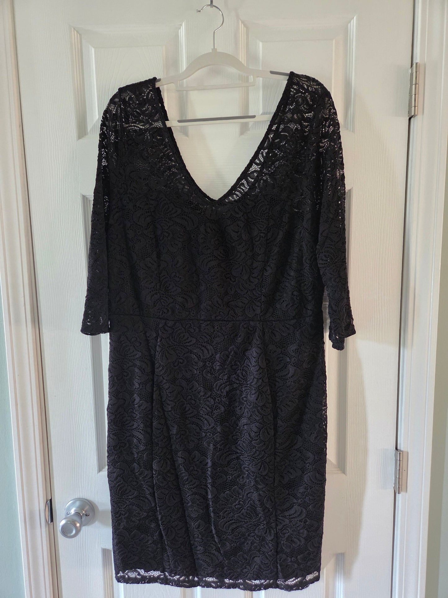 REDUCED Seller 184 Women's bold elements black dress size xl
