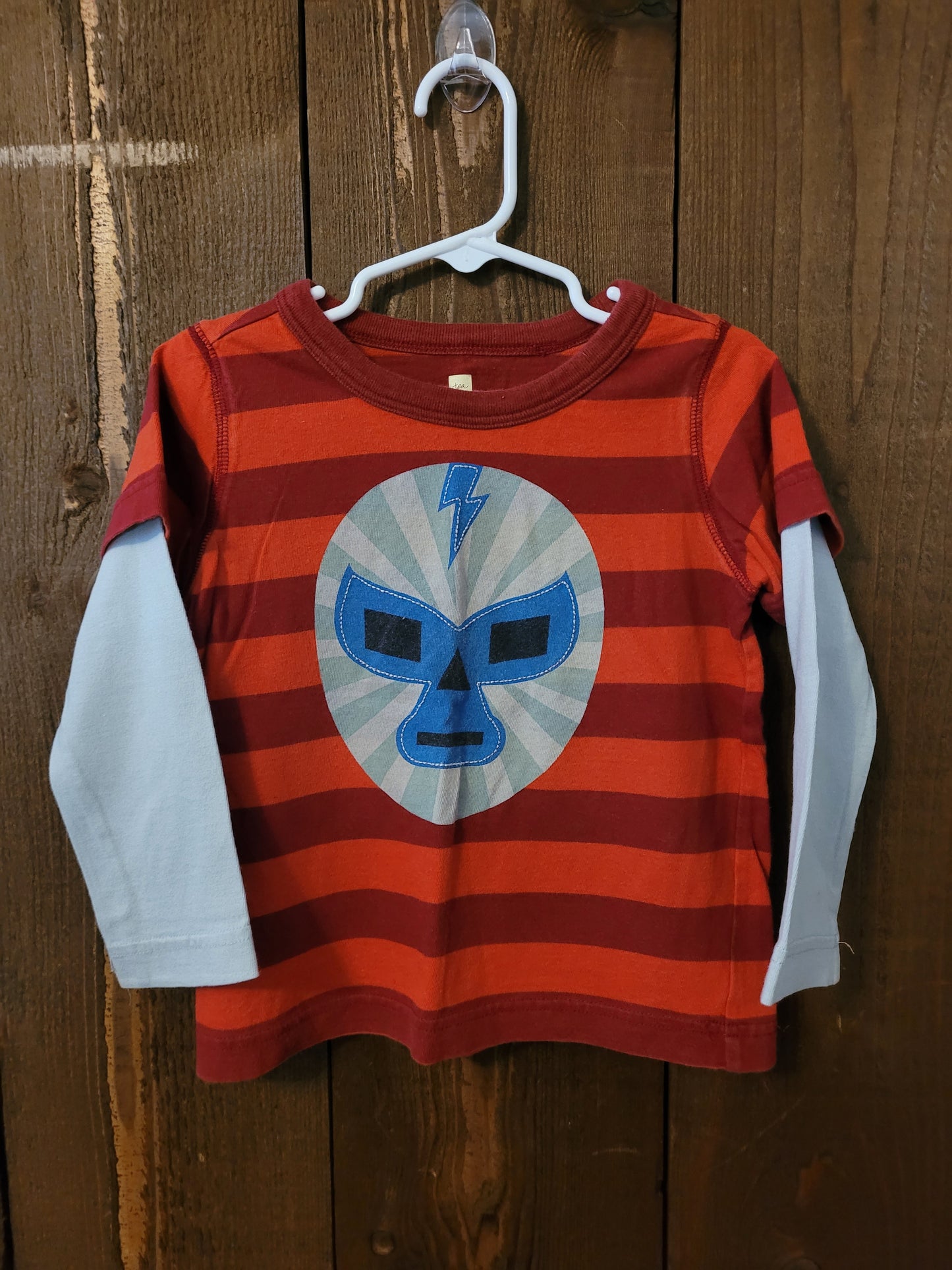 #109 *REDUCED* Tea Collection Wrestler Long-Sleeve Top Boys Size XS (2-3)