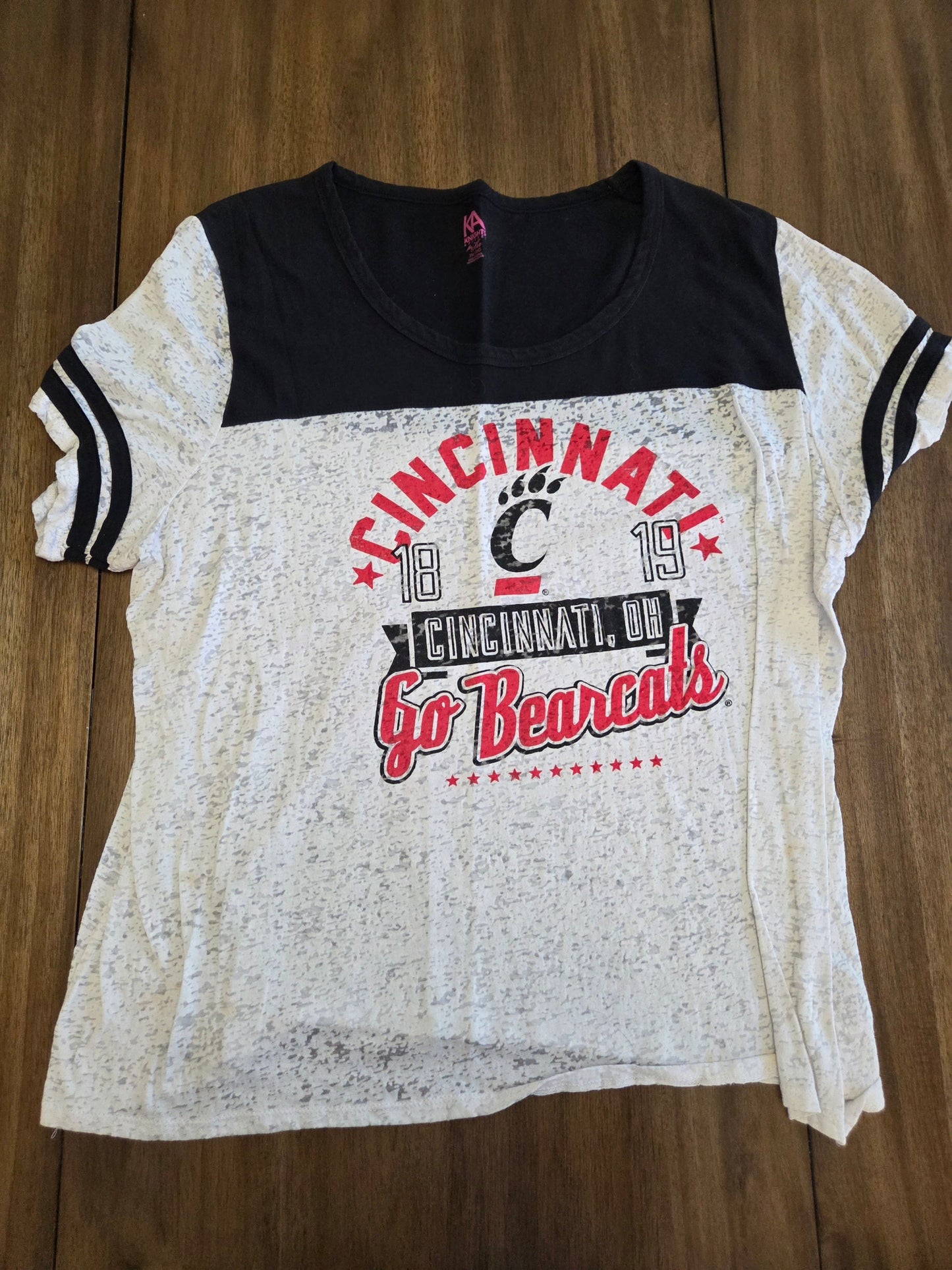 REDUCED Seller 184 womens XXL UC shirt