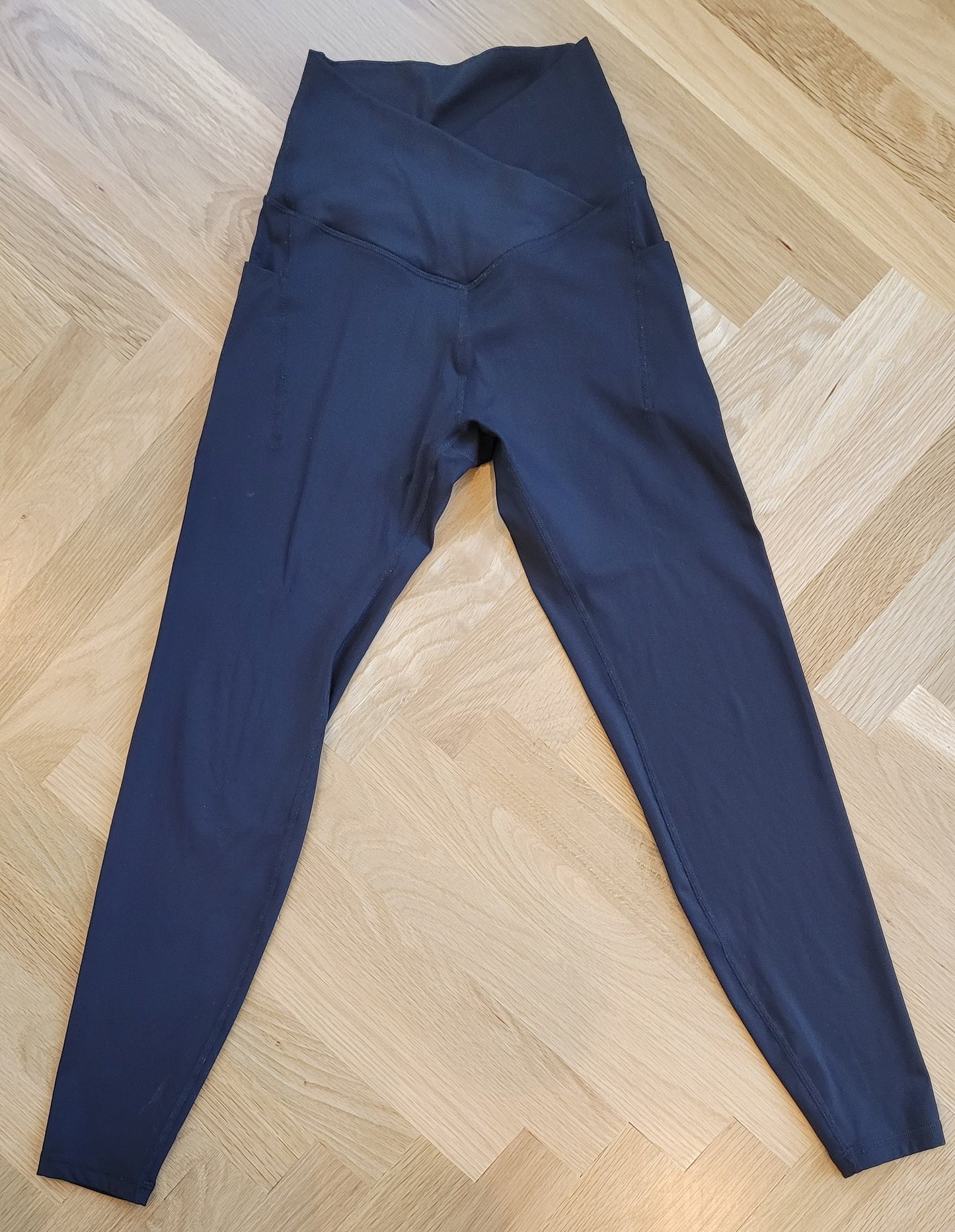 #211 Women's Black Tights Size S