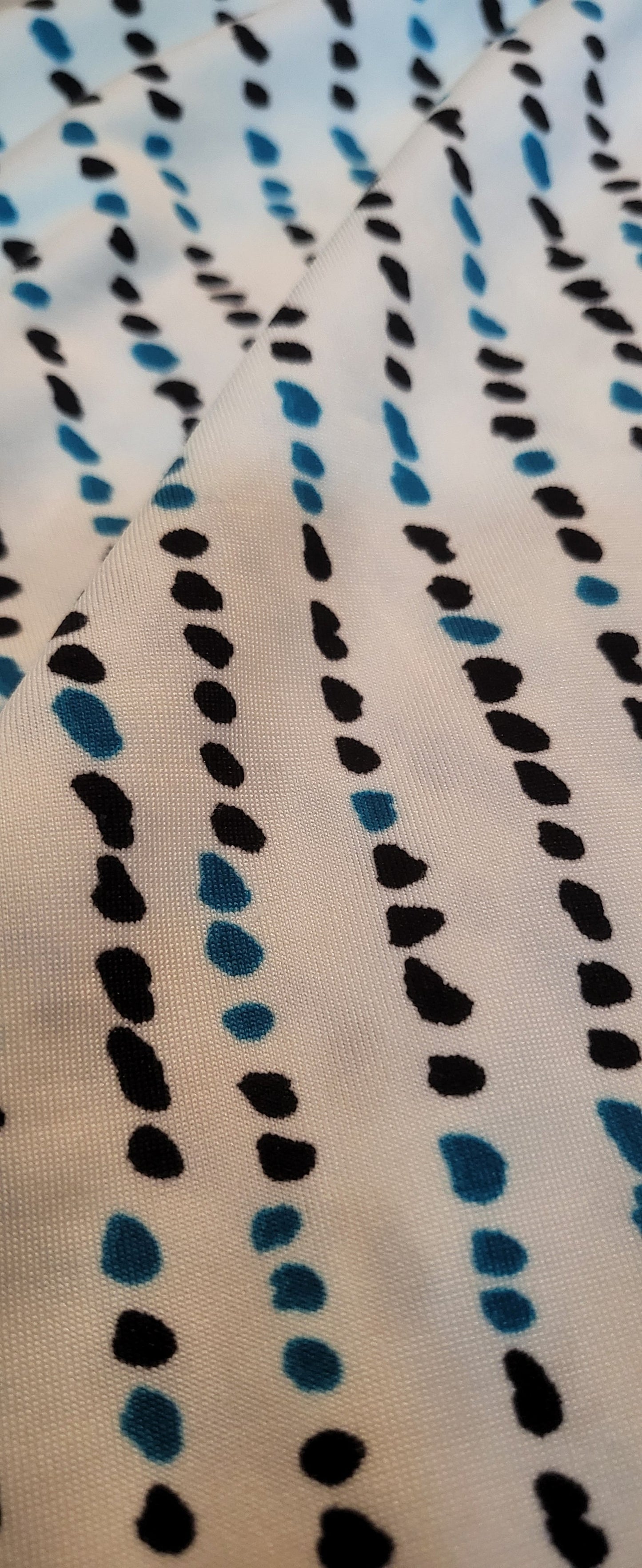 REDUCED: #9--- Girls 3-4. Full Twirl dress perfect for spinning!