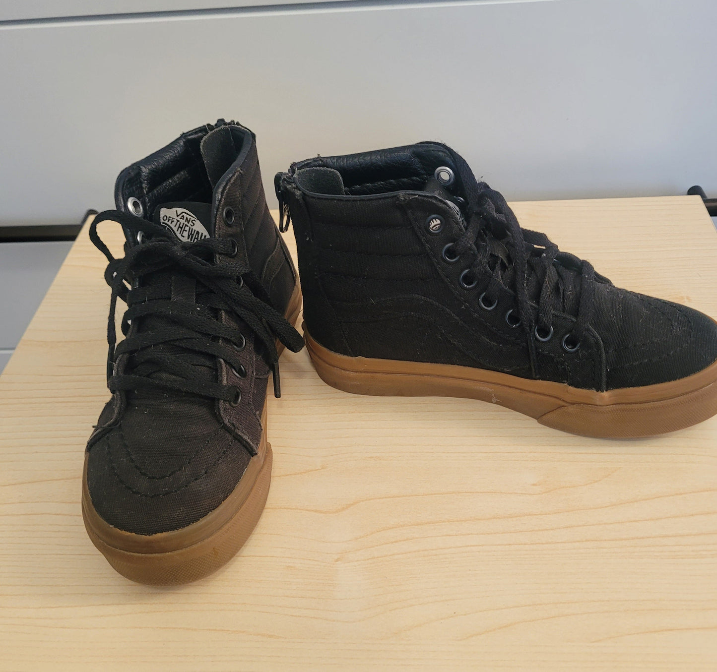 #111 Vans Sk8-Hi Canvas Zip Hi-Tops Boys Size 12