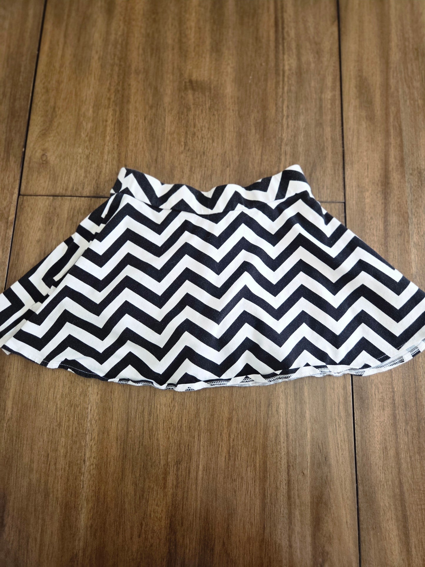 Seller 184 Girls skirts with built in shorts size 8