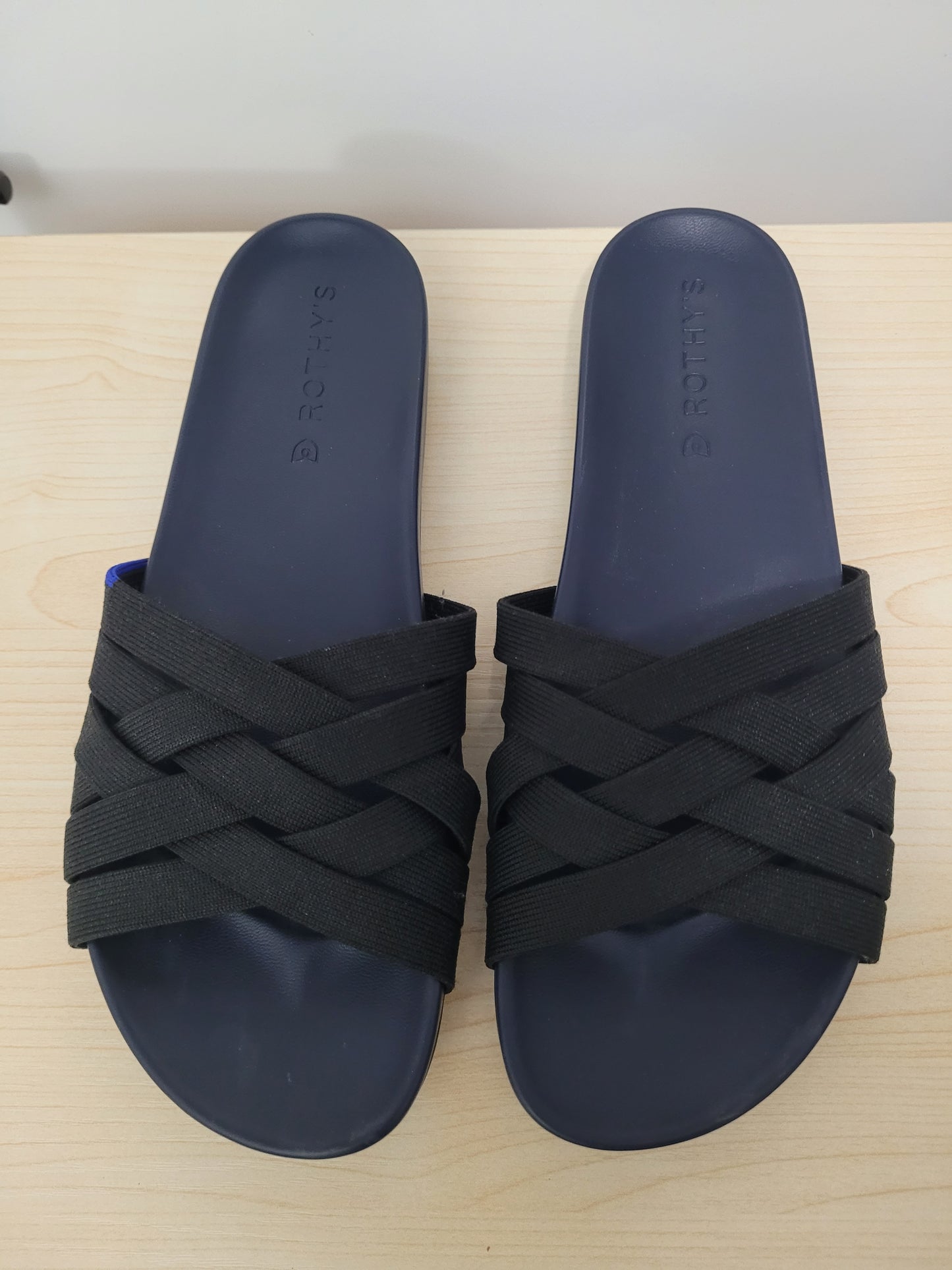 #111 NWOT Rothy's The Slide Sandals Women Size 8.5