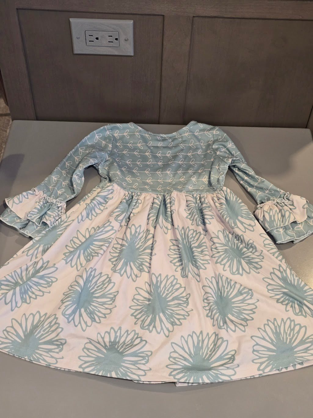 #131 Oopsie Daisy flower twirl dress sz 5