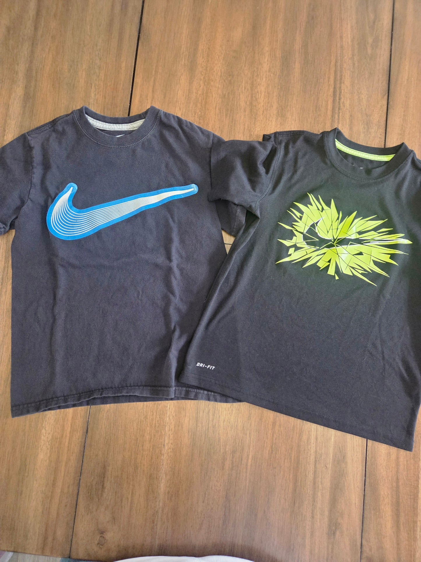 Seller 184 boys nike shirts size 6/7, XS