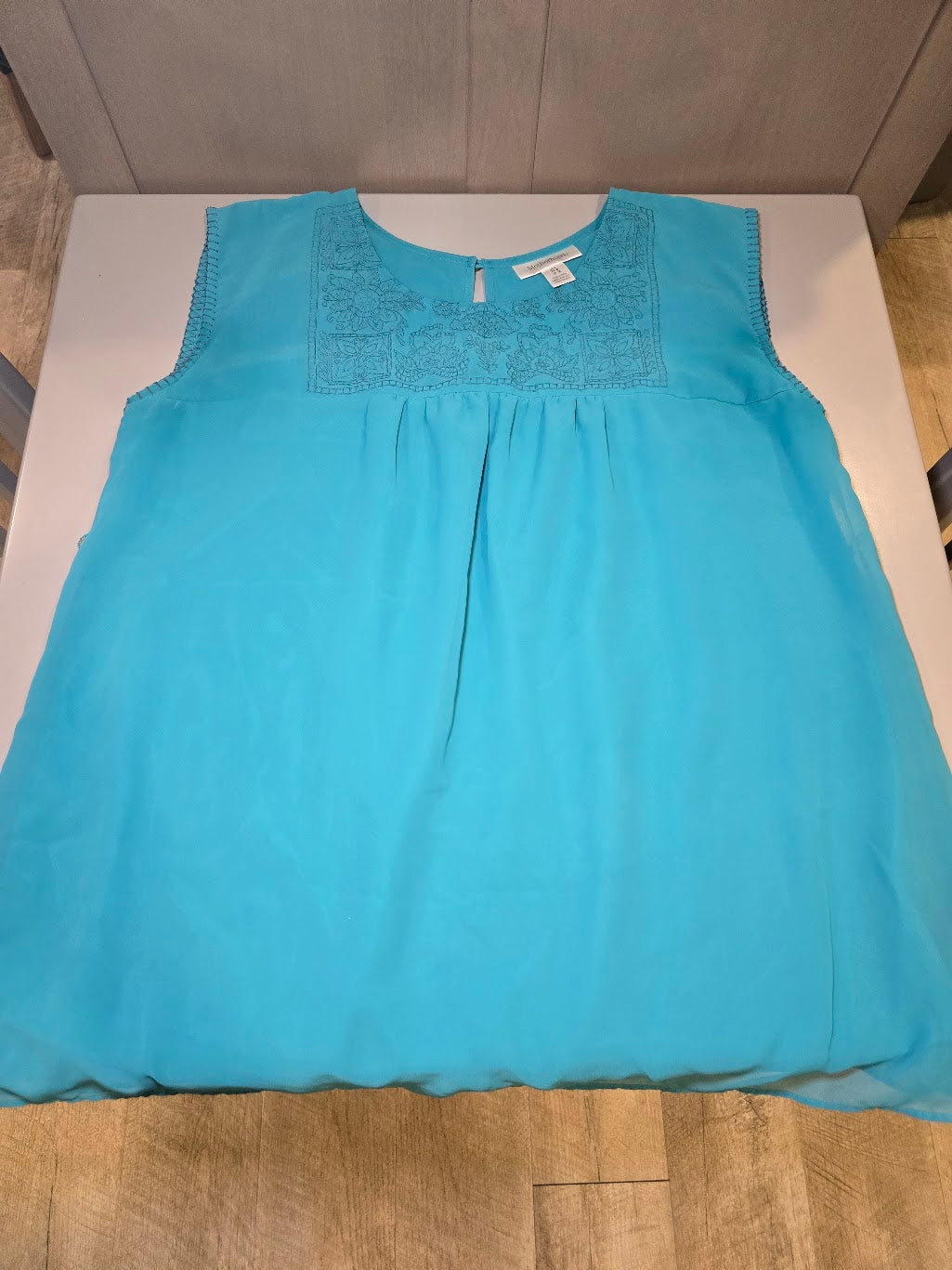 #131 Motherhood Maternity sleeveless blouse sz L