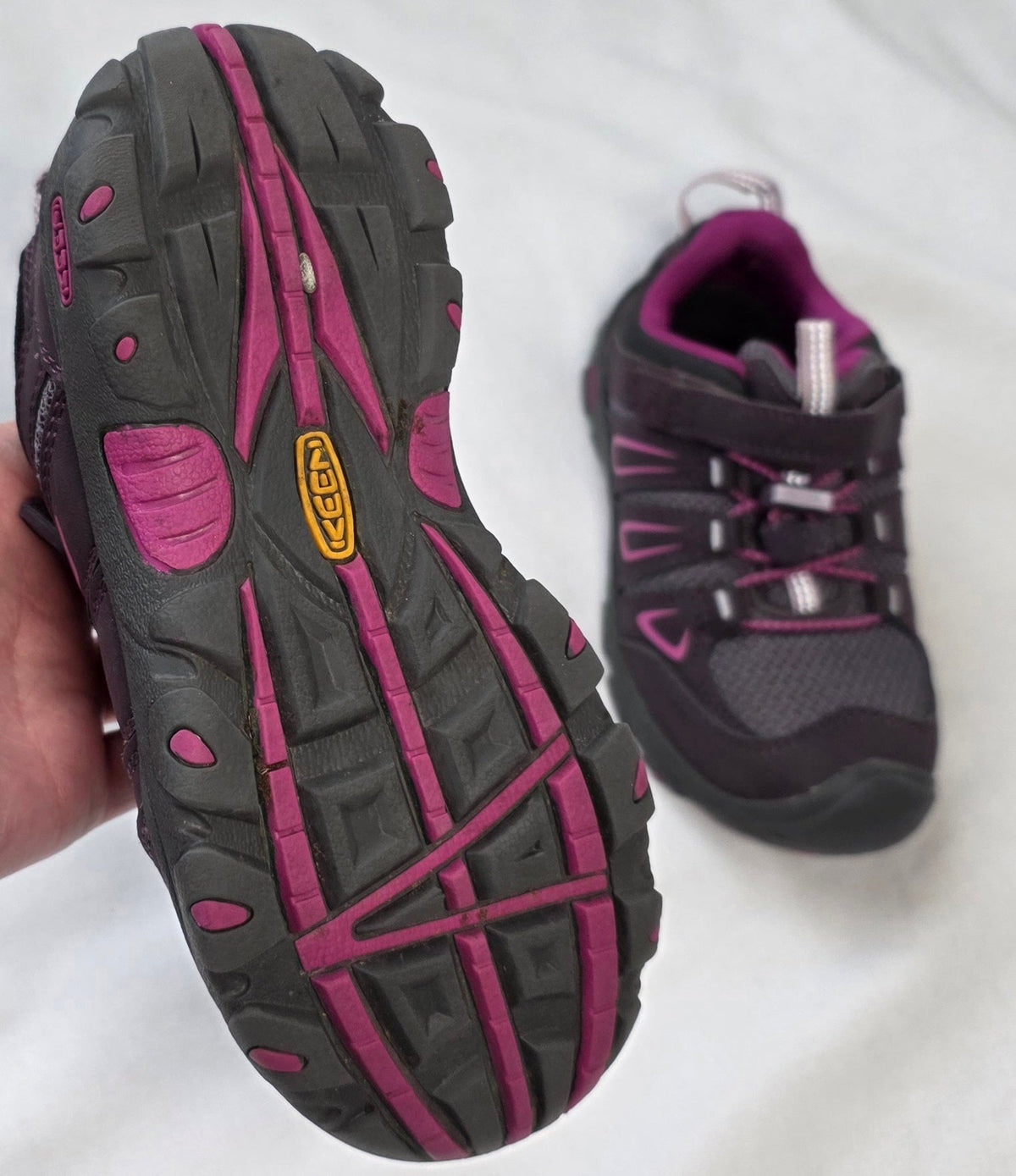 #190 Girls Toddler 12 Keen Hiking Shoes