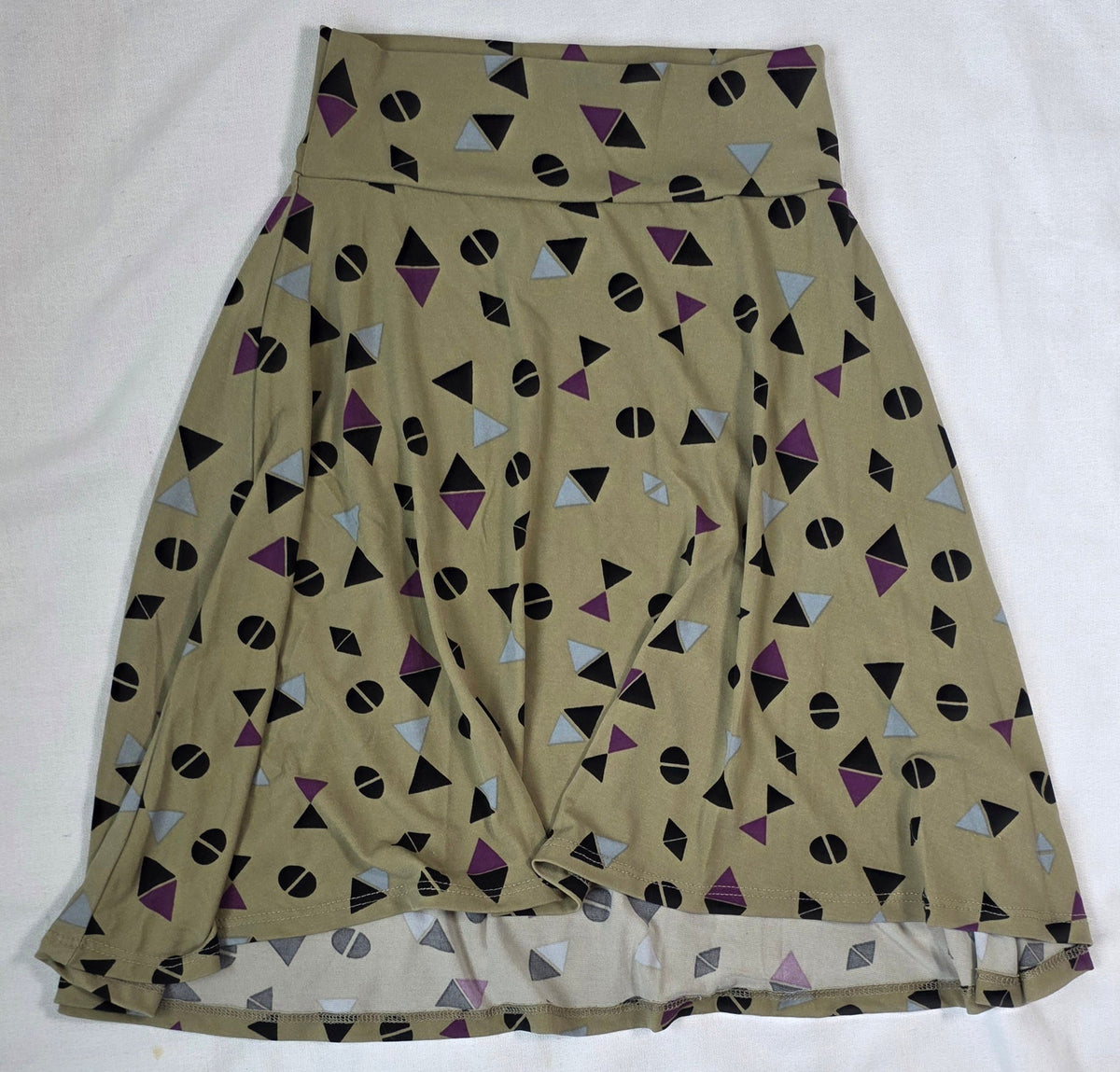 #190 Girls 6 LuLaRoe Geometric Skirt