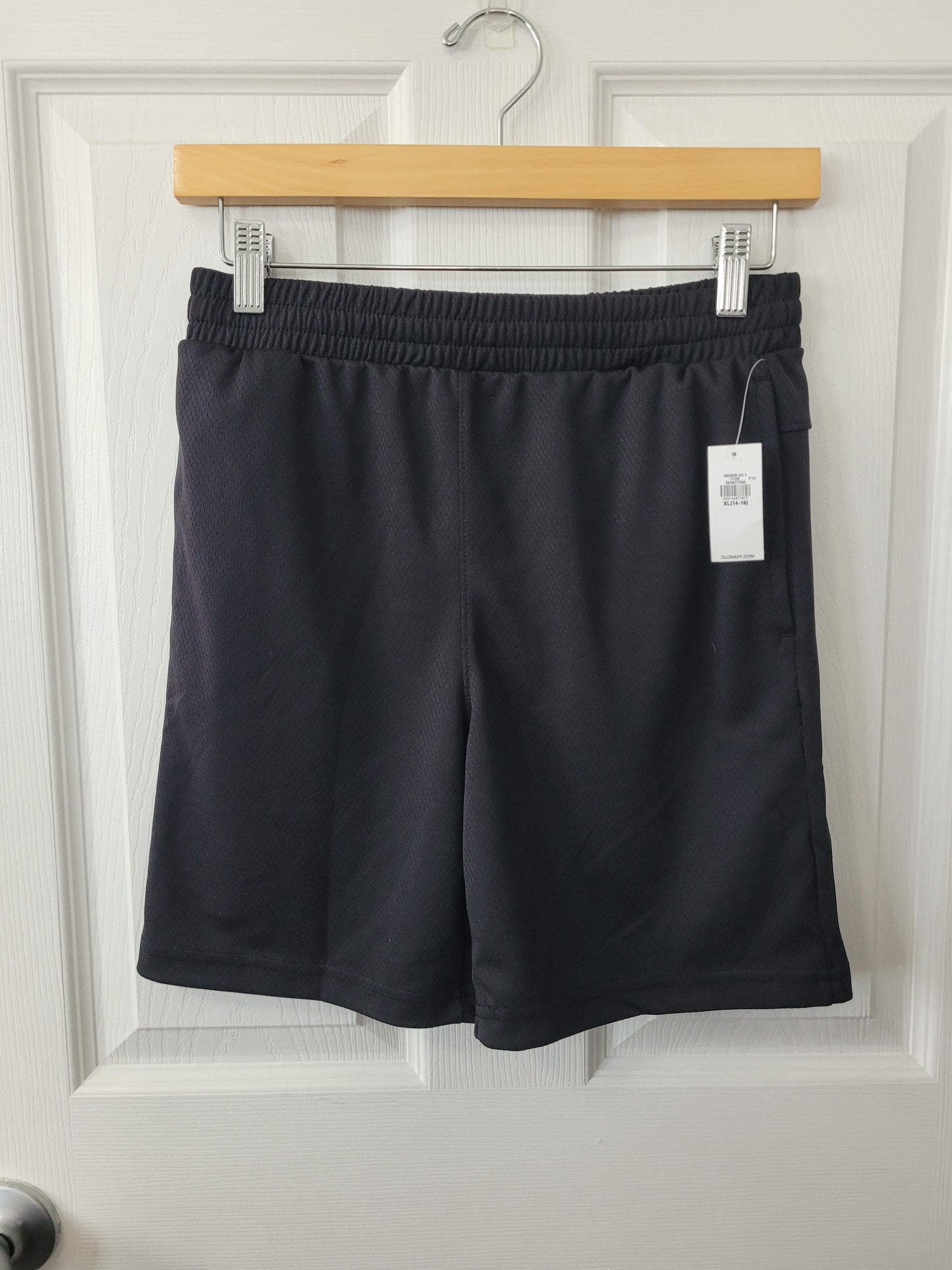 #44 NWT Old Navy Gym Shorts Boys Size XL