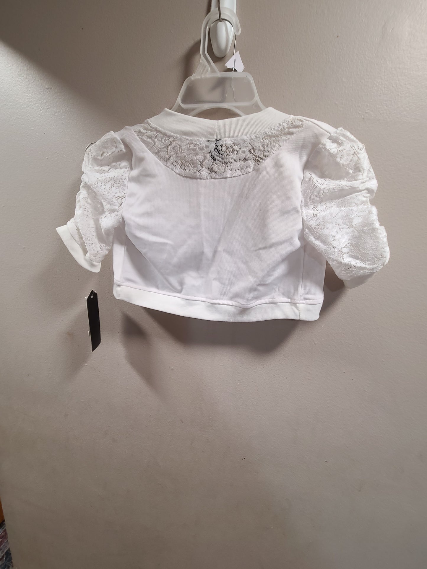 #66 girls white cardigan size L (6x)