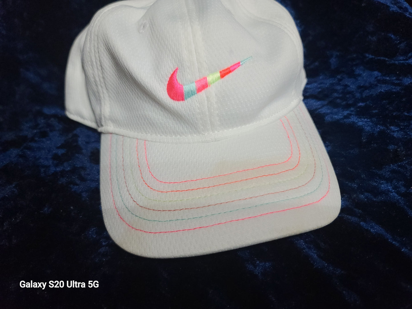 Nike Girl`s Rainbow Swoosh Hat White, 12-24 Months