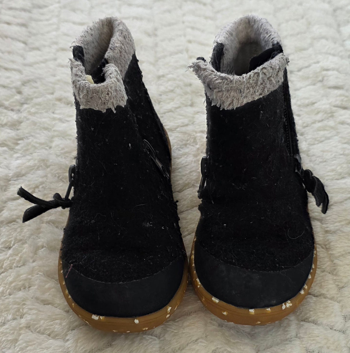 #190 Girls 8 Toddler Livie and Luca Zippered Black Boots (1 of 2)