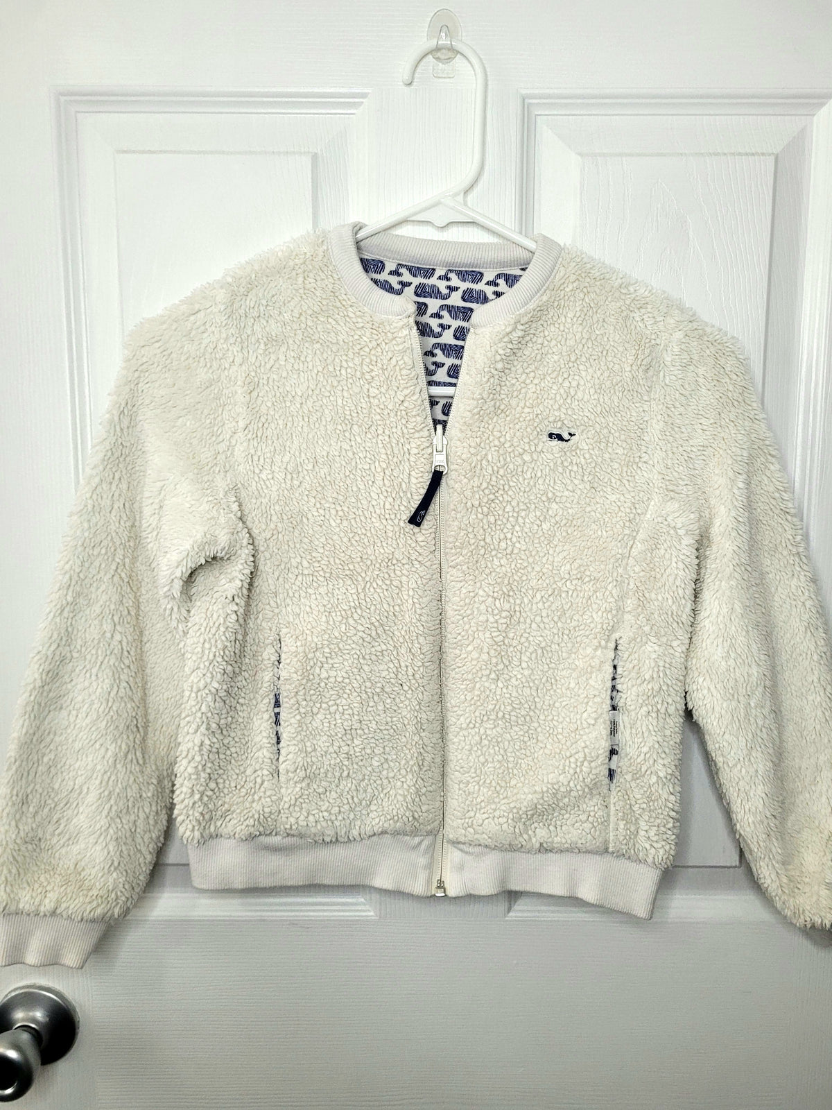 #164 Vineyard Vines Reversible Sherpa/Whale Print Jacket Girls 7