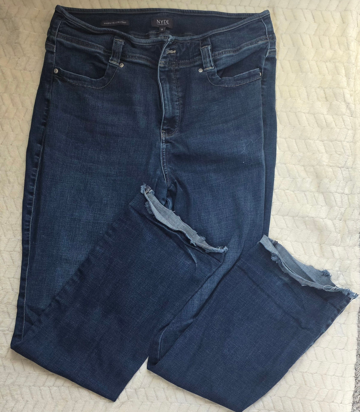 #190 Women’s 16 NYDJ Marilyn Straight Jeans – Dark Wash, Frayed Hem