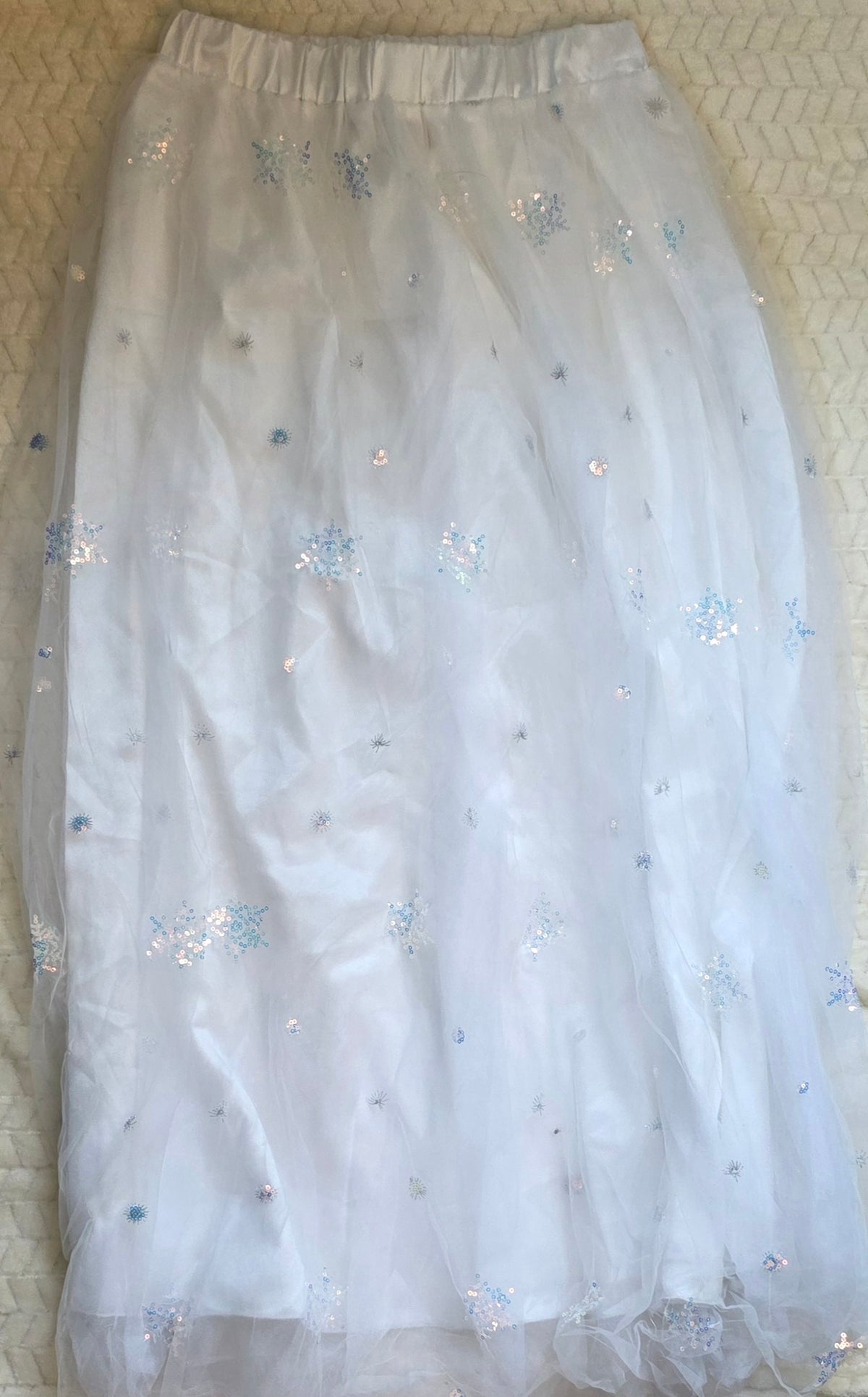 #190 Women’s Small Elestory White/Silver Snowflake Tulle Skirt