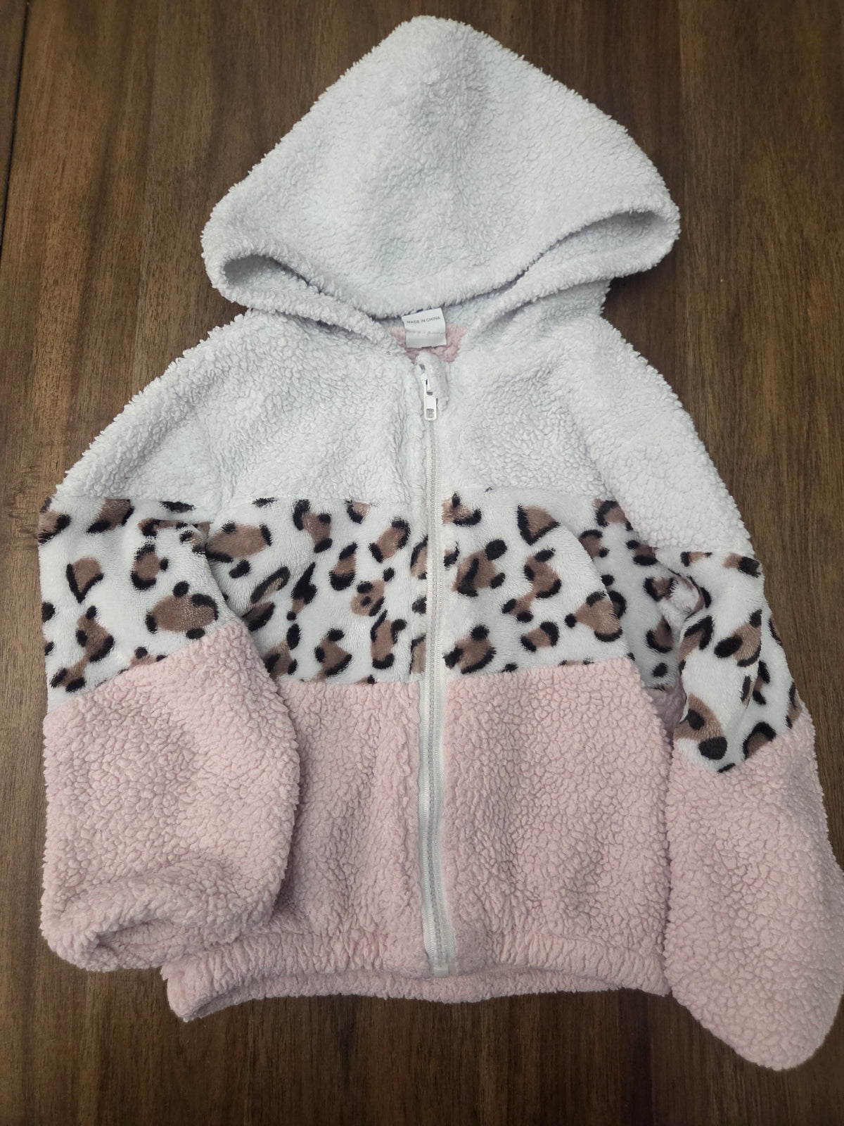 Seller 188 girls Sherpa zip up size 5
