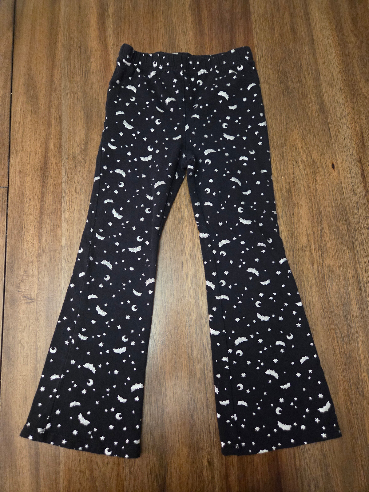 Seller 188 girls Halloween and maroon pants size 5