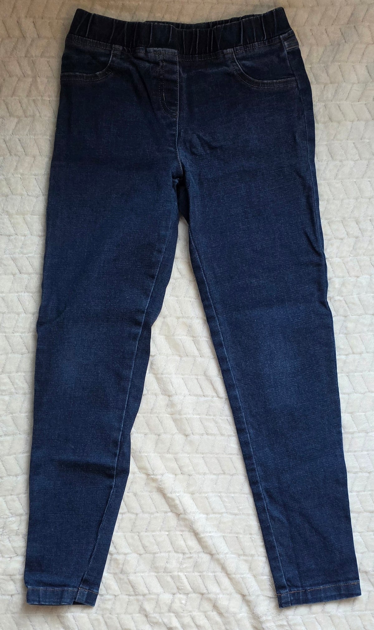 #190 Girls 8 (130cm) Hanna Andersson Pull‑On Jeans Dark Wash