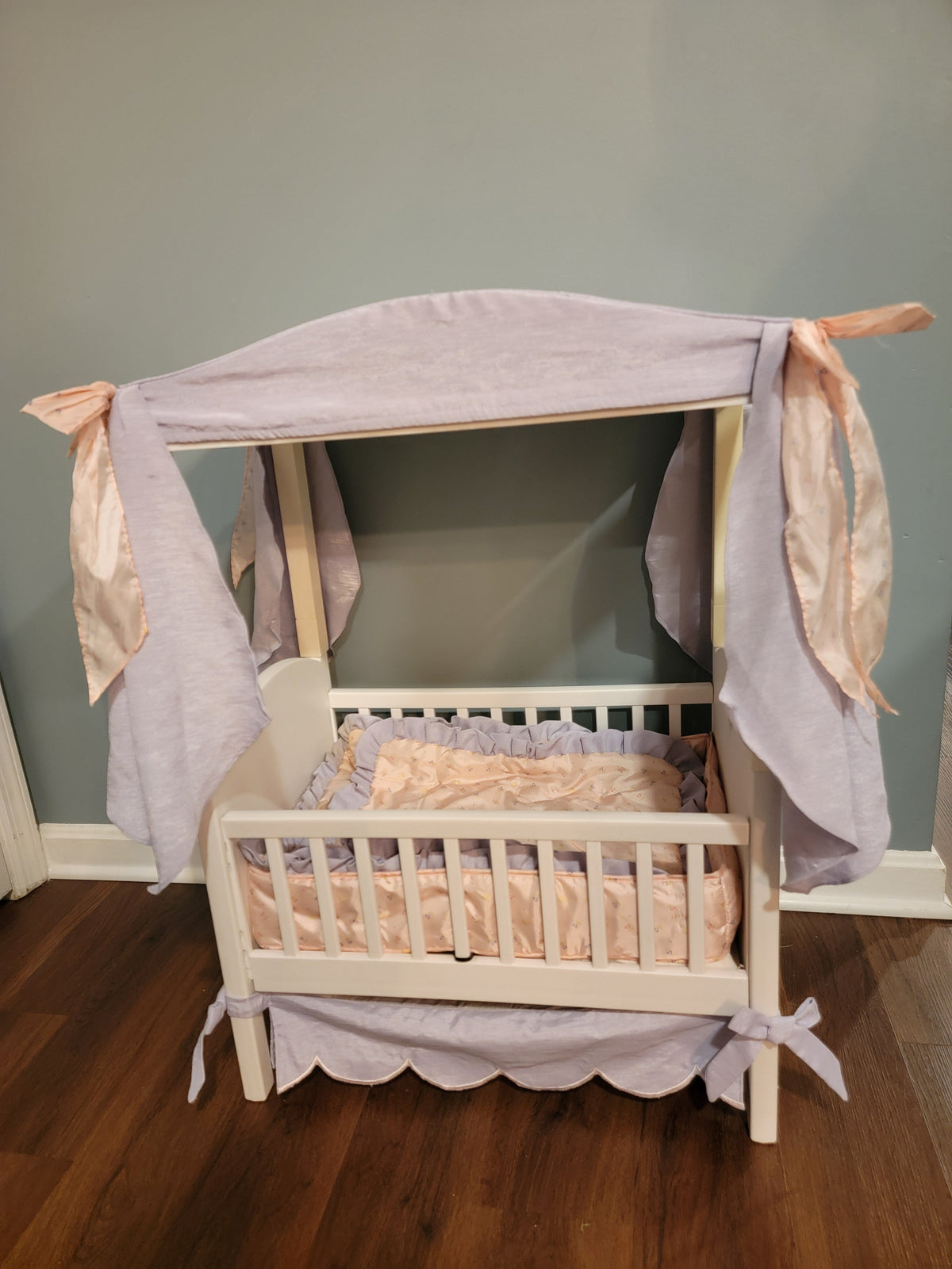 Seller #18 American Girl Bitty Baby Canopy Crib